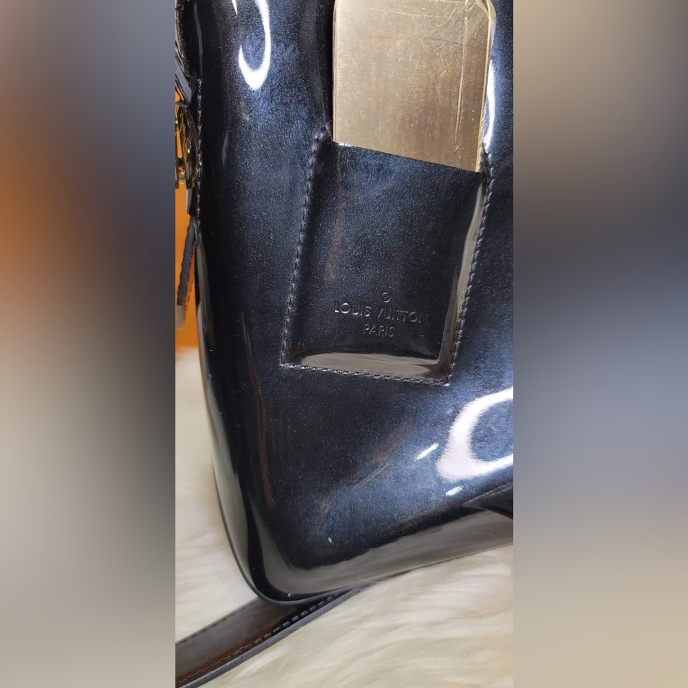 Louis Vuitton Handbag - Picture 7 of 13